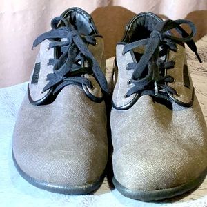 NAOT Size40 lace up gray canvas shoes